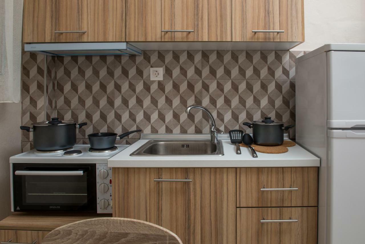 Georgalas Rest Apartments Nea Kallikrateia 外观 照片