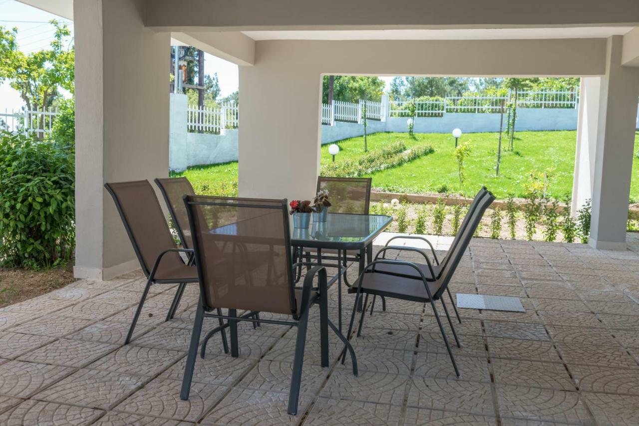 Georgalas Rest Apartments Nea Kallikrateia 外观 照片
